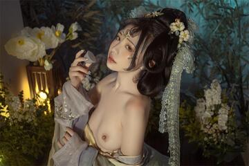 ✿稀有露脸✿ 高端ACG业界女神爆机少女▌喵小吉▌端午特辑 涴溪沙 屈原都要从坟里出来 把玩粉乳嫩穴